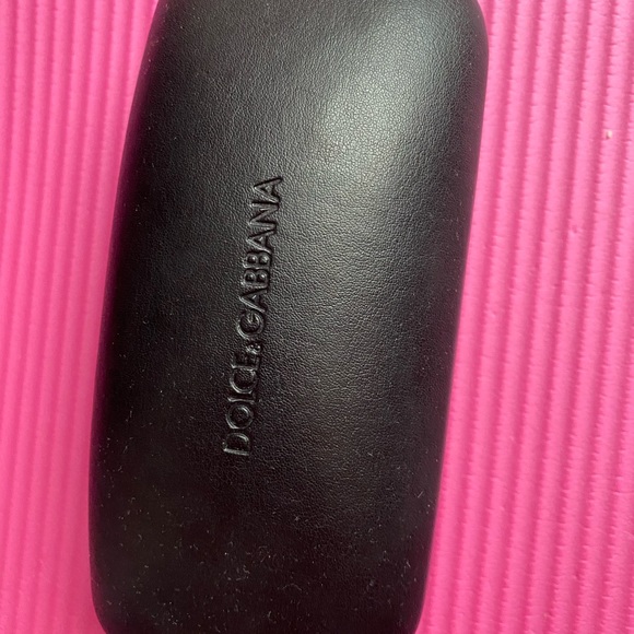 Sun glasses - Picture 3 of 3